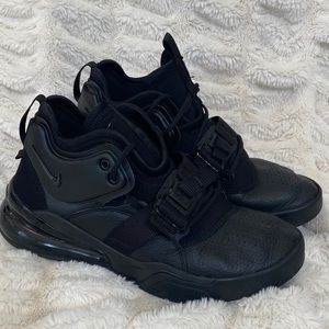 Used nike air force 270